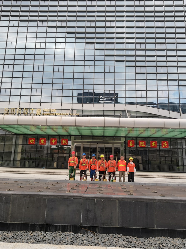 1697104169267753.jpg 高空清洗服務(wù).jpg